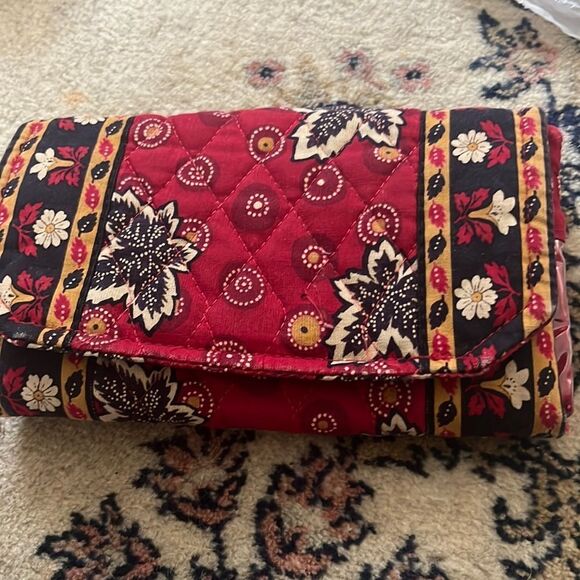 Vera Bradley Red Coin Tri-Fold Wallet - Picture 9 of 9